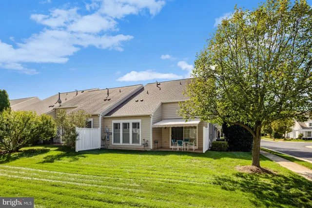 $699,900 | 44482 Maltese Falcon Square, Ashburn, VA 20147