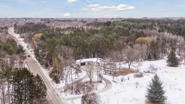 $999,000 | 9353 Stonebridge Trail North, Stillwater, MN 55082