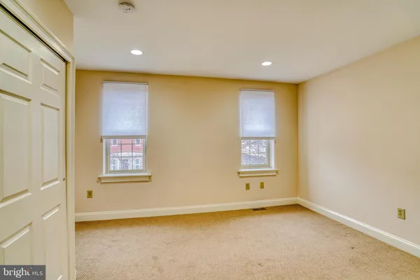 $2,400 | 2542 West Girard Avenue, Unit 2, Philadelphia, PA 19130