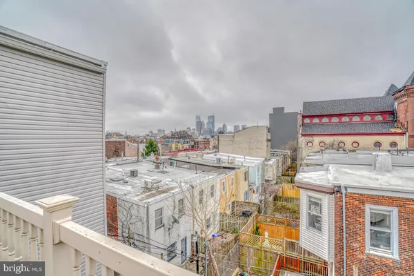 $2,400 | 2542 West Girard Avenue, Unit 2, Philadelphia, PA 19130