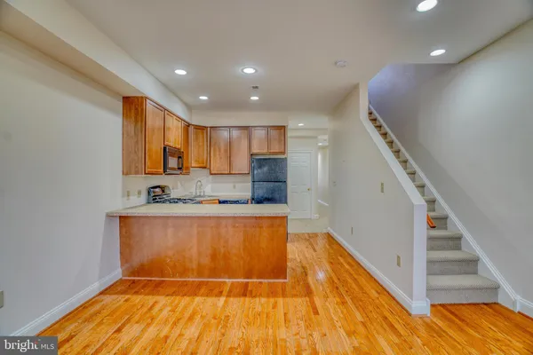 $2,400 | 2542 West Girard Avenue, Unit 2, Philadelphia, PA 19130