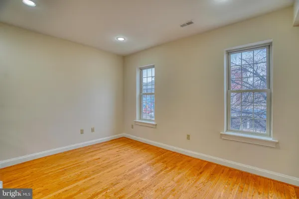 $2,400 | 2542 West Girard Avenue, Unit 2, Philadelphia, PA 19130