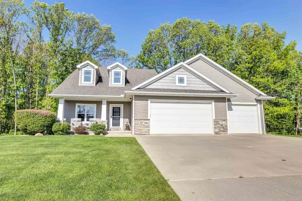 $549,900 | 817 Woodrow Street, Denmark, WI 54208