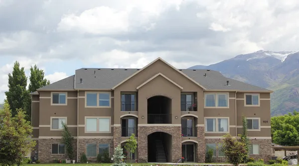 $315,000 | 895 South Main Street, Unit E, Layton, UT 84041
