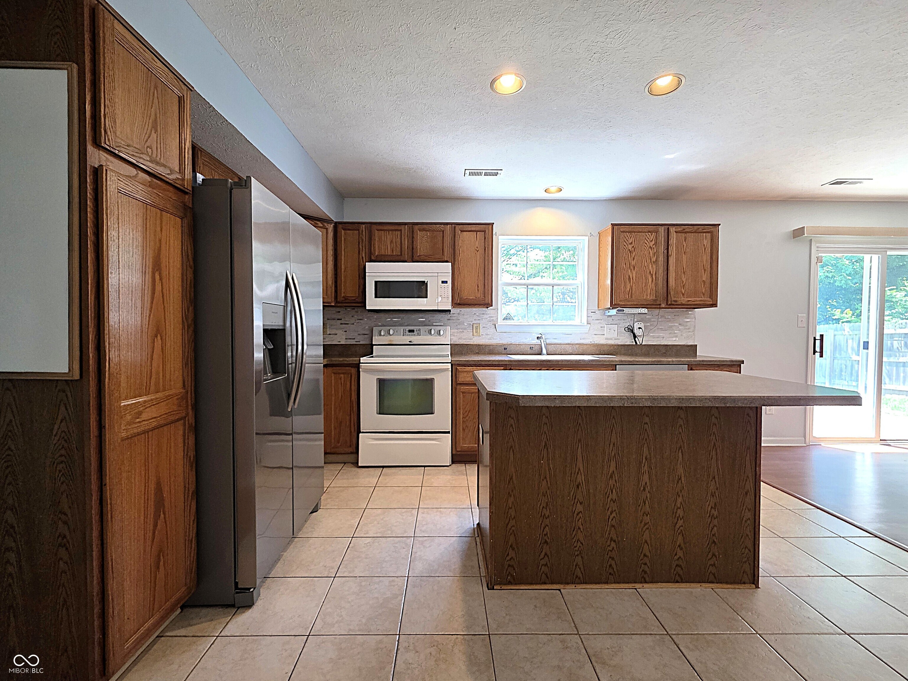 820 Trail Ridge Court Mooresville, IN 46158 - Photo 3 of 36