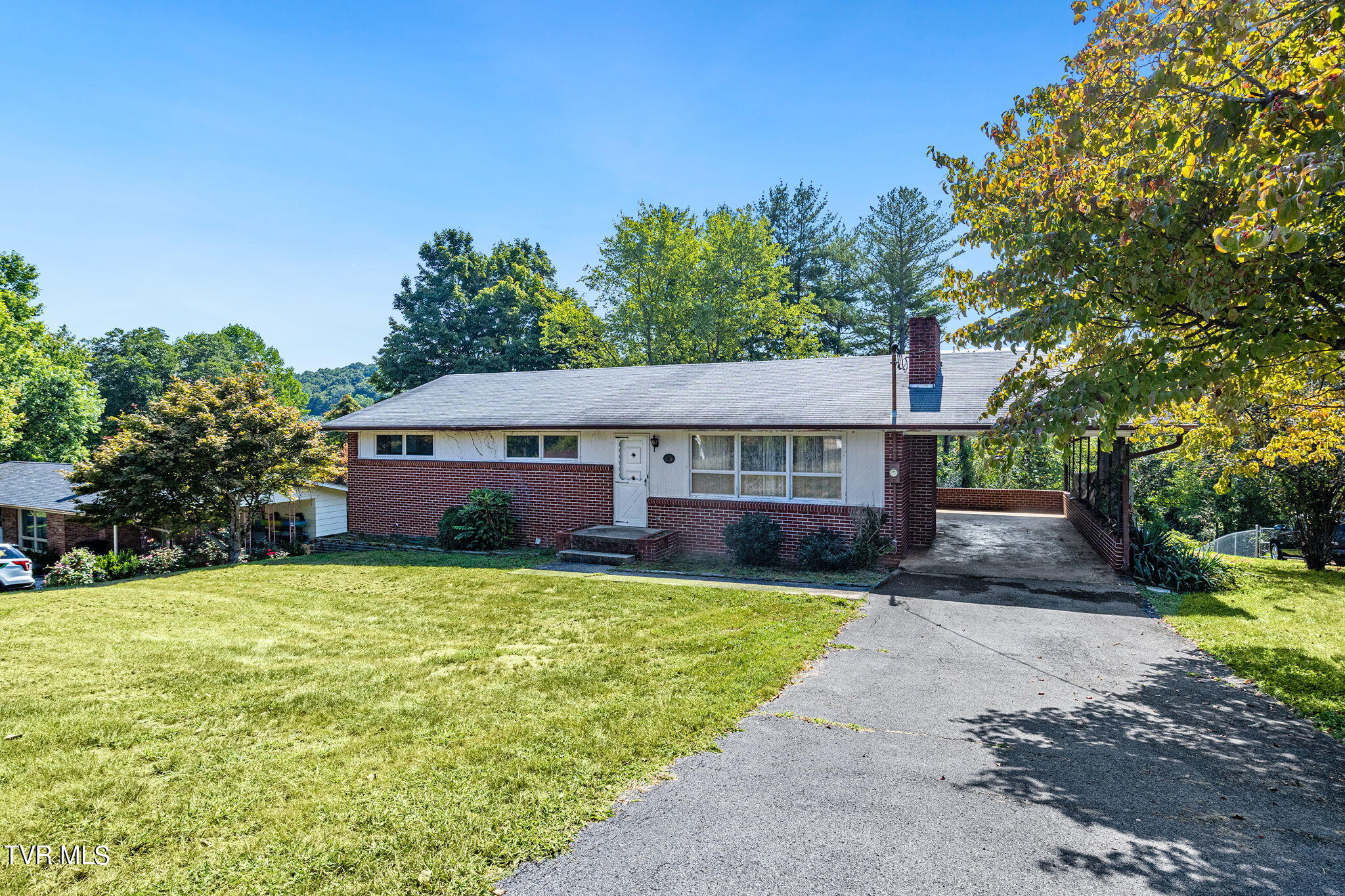 413 Merman Road Kingsport, TN 37663 - Photo 1 of 37 11-web-or-mls-IMG_2542