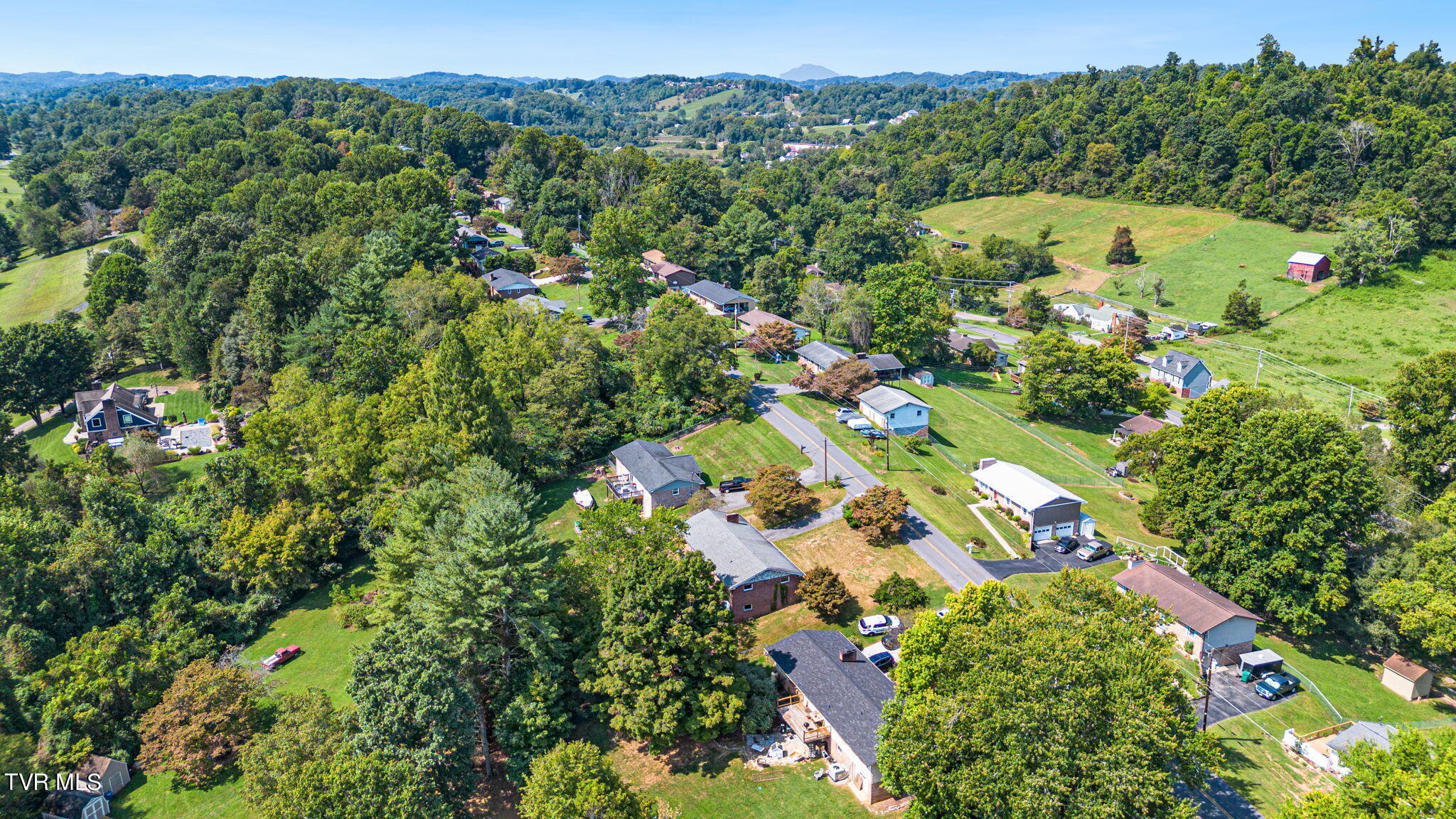 413 Merman Road Kingsport, TN 37663 - Photo 15 of 37 5-web-or-mls-DJI_0121