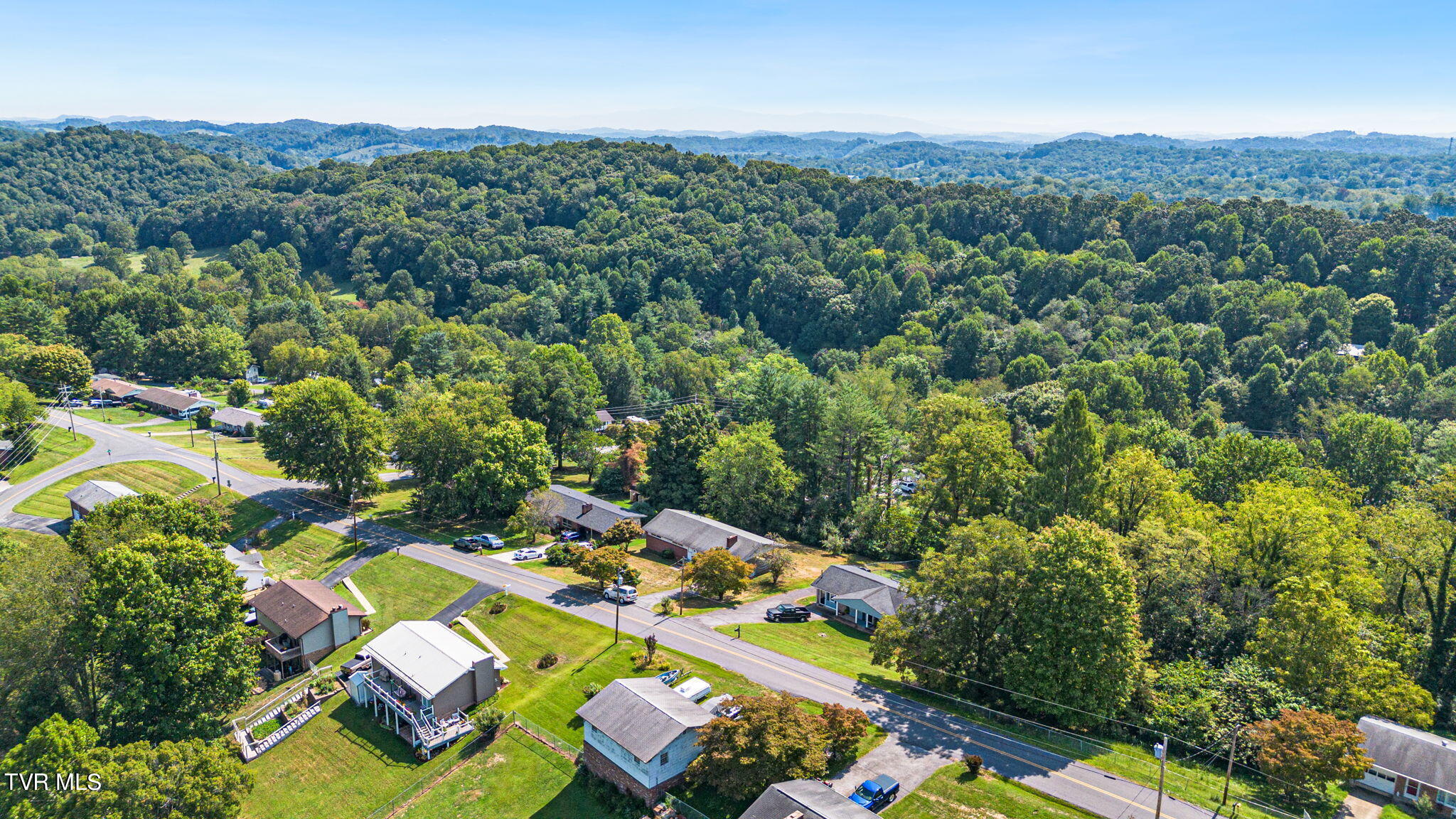 413 Merman Road Kingsport, TN 37663 - Photo 19 of 37 9-web-or-mls-DJI_0125