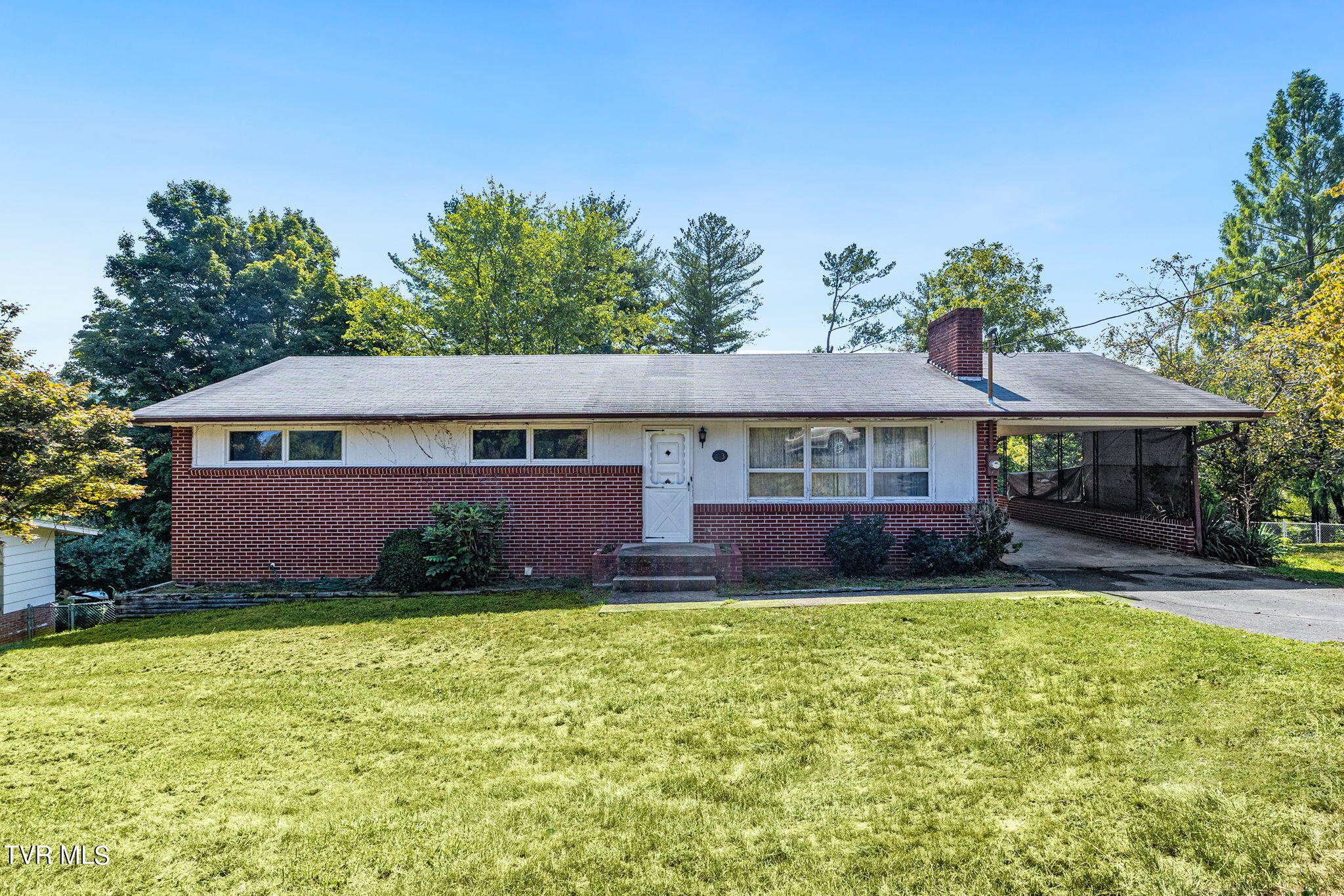 413 Merman Road Kingsport, TN 37663 - Photo 2 of 37 12-web-or-mls-IMG_2543