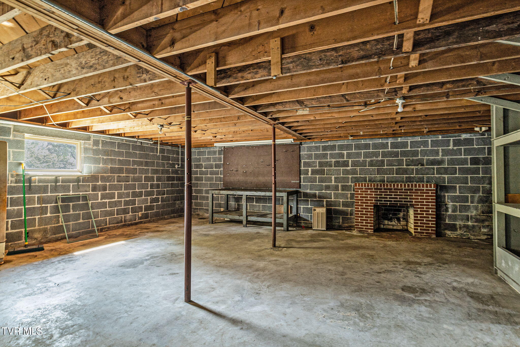 413 Merman Road Kingsport, TN 37663 - Photo 7 of 37 27-web-or-mls-IMG_2582