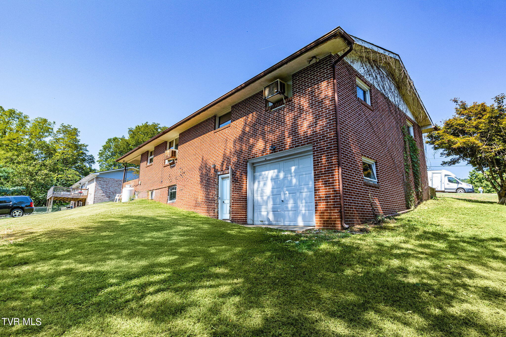 413 Merman Road Kingsport, TN 37663 - Photo 10 of 37 2-web-or-mls-IMG_2546