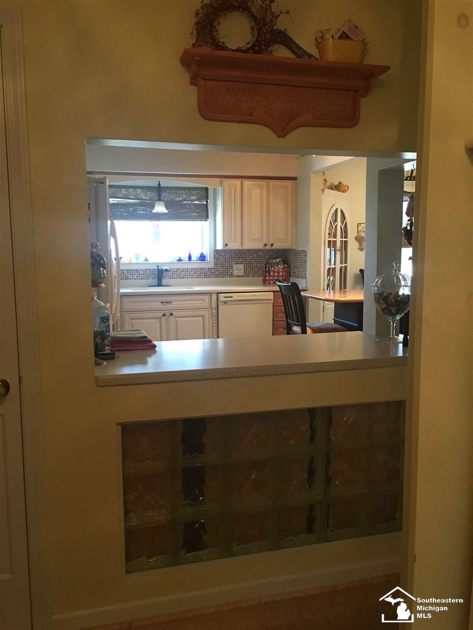 30434 South Gibraltar Road Gibraltar, MI 48173 - Photo 2 of 61