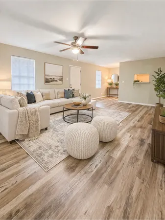 $1,050 | 1614 Vauthier Street, Unit 8, La Marque, TX 77568