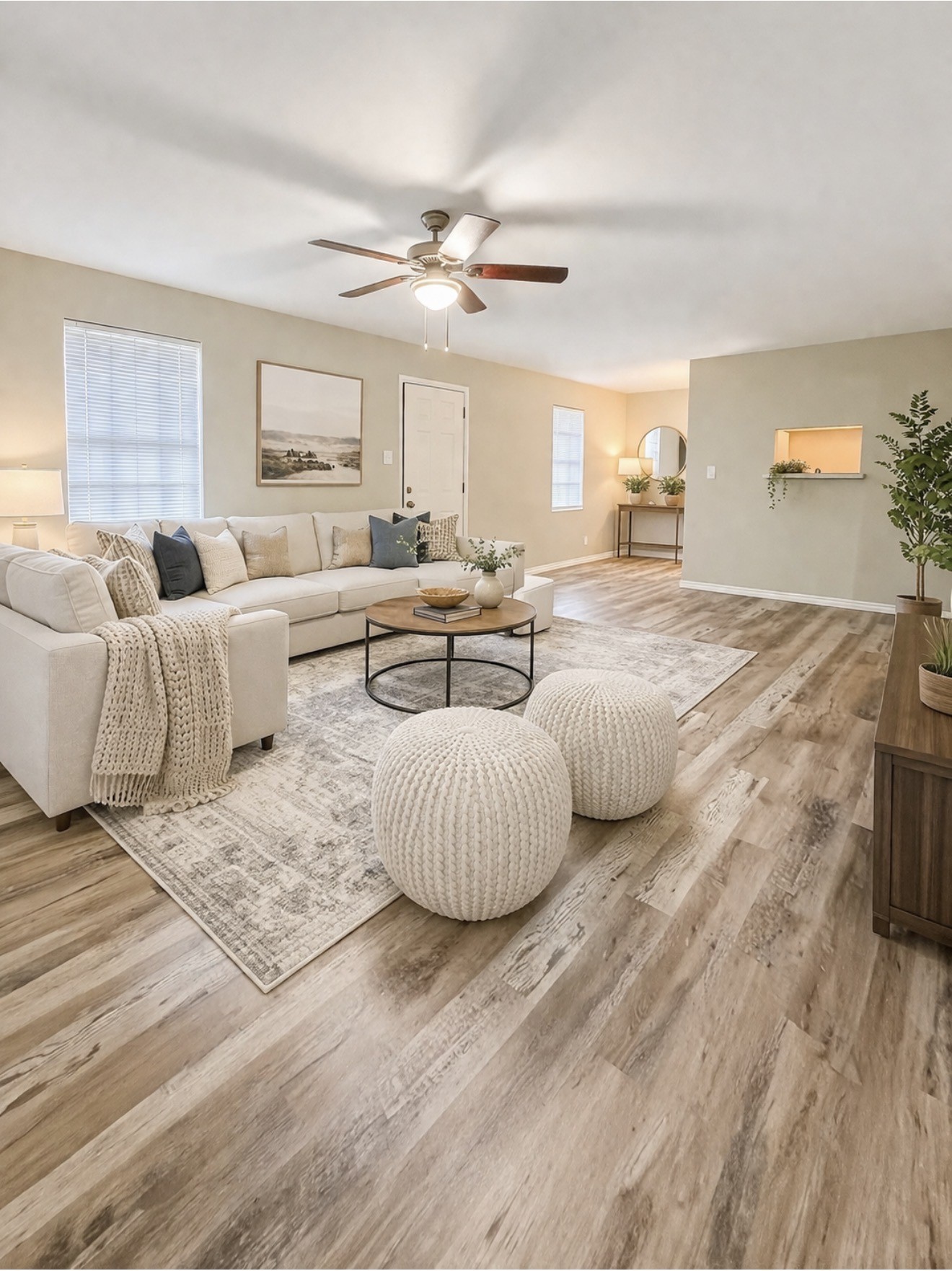 1614 Vauthier Street, Unit 8 La Marque, TX 77568 - Photo 3 of 13 Living room very spacious.