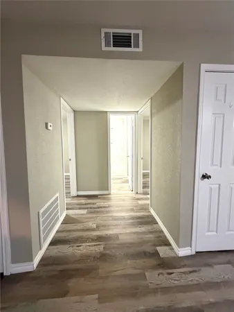 $1,050 | 1614 Vauthier Street, Unit 8, La Marque, TX 77568