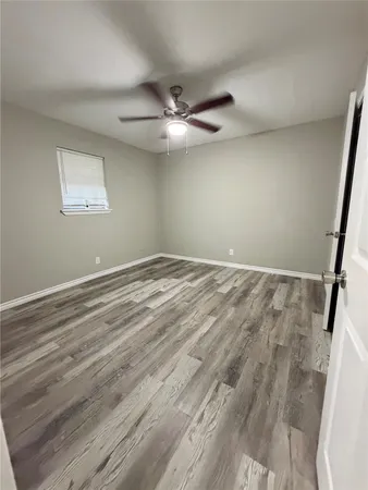 $1,050 | 1614 Vauthier Street, Unit 8, La Marque, TX 77568