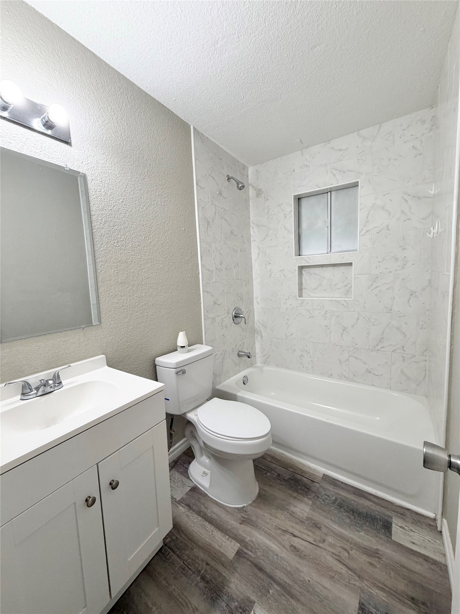 1614 Vauthier Street, Unit 8 La Marque, TX 77568 - Photo 9 of 13