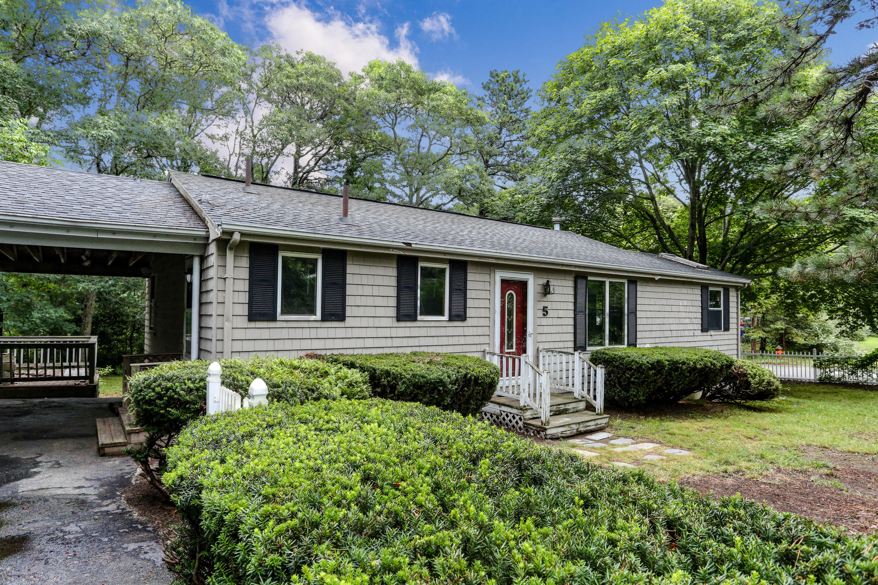 5 Pokesit Road Pocasset, MA 02559 - Photo 2 of 24 5PokLR-1