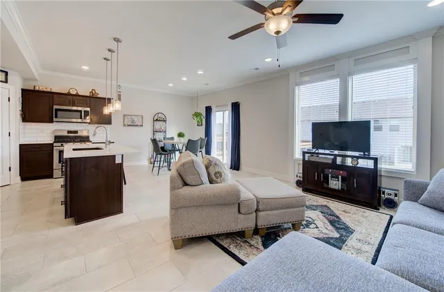 $300,000 | 7389 Grand Slam Street, Unit 31B, Parkville, MO 64152