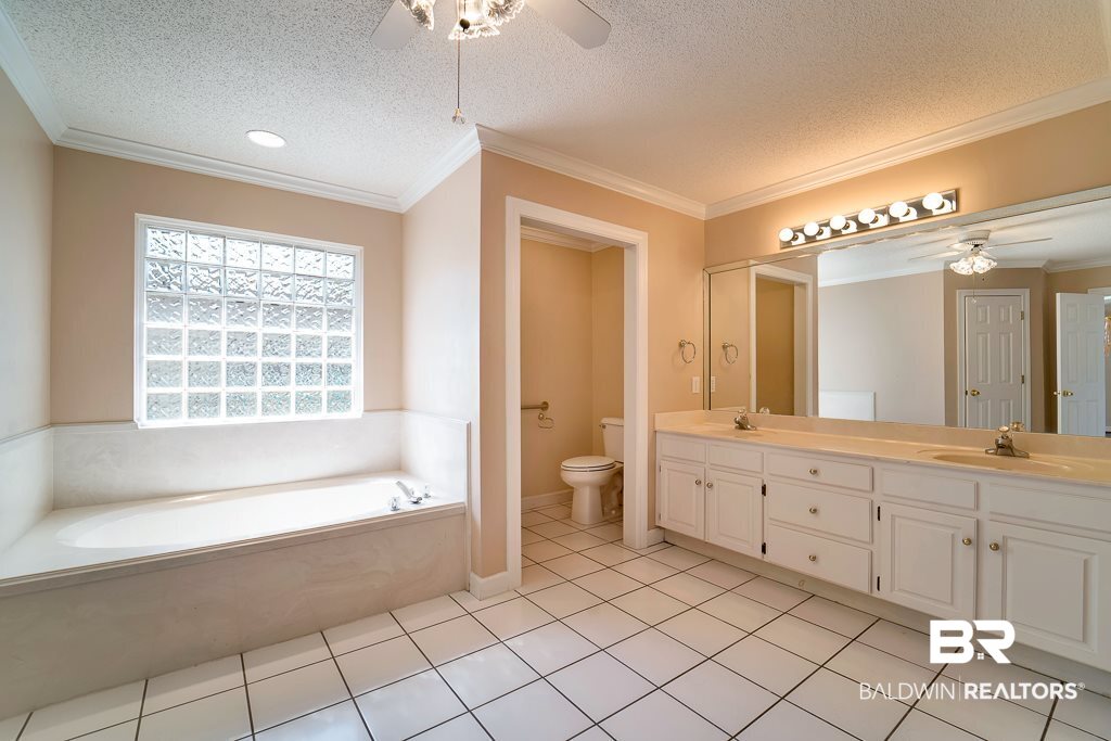 644 Southern Way Daphne, AL 36527 - Photo 16 of 27