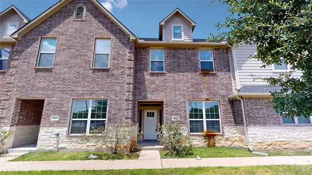 $2,200 | 2023 Harvey Mitchell Parkway South, College Station, TX 77840