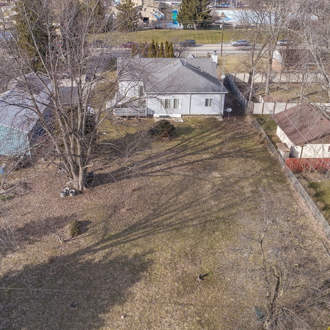 819 Montgomery Road Montgomery, IL 60538 - Photo 14 of 18