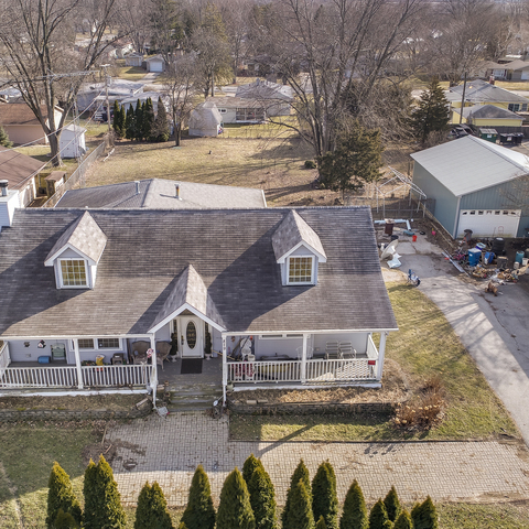 819 Montgomery Road Montgomery, IL 60538 - Photo 3 of 18