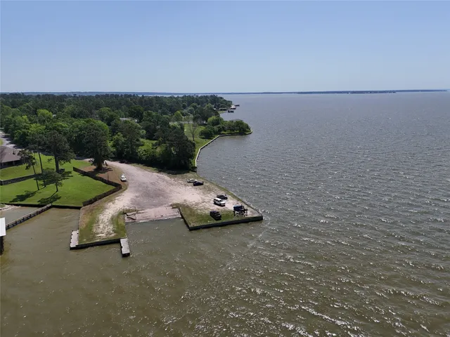 $148,500 | 305 Oak Ridge Drive, Onalaska, TX 77360