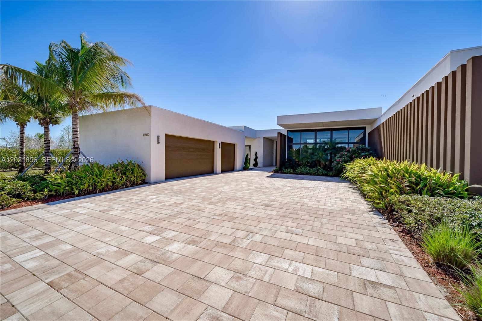16600 Sunset Way Weston, FL 33326 - Photo 10 of 80