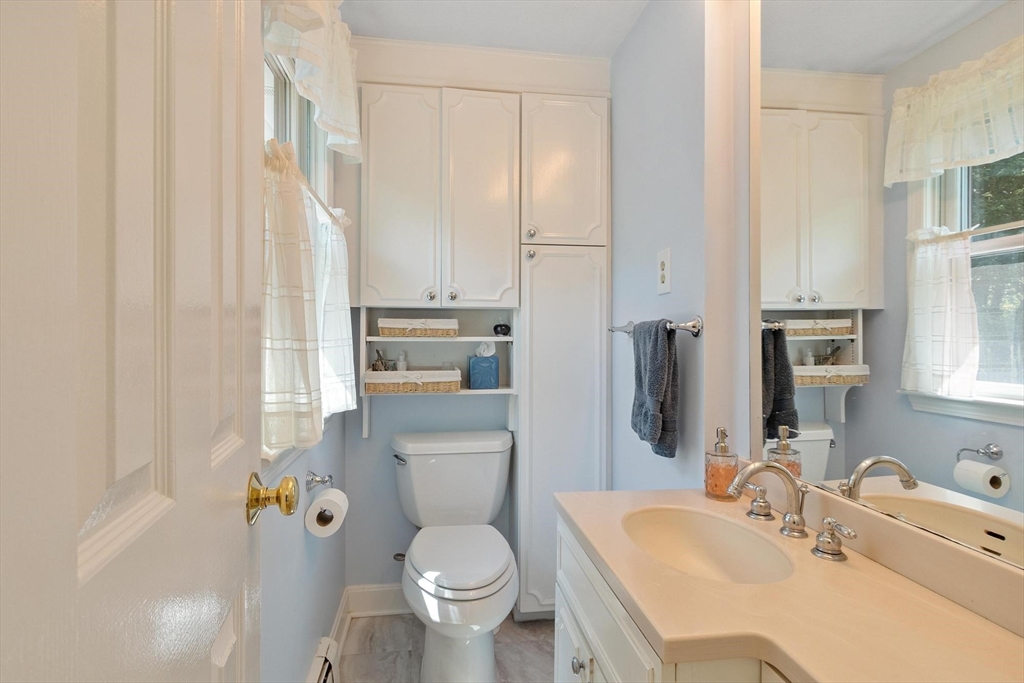 159 Appleton Street North Andover, MA 01845 - Photo 28 of 41 Gallery Image 28