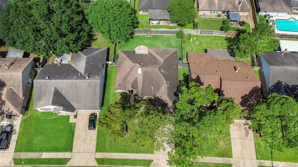 $2,350 | 7015 Yardley Drive, Katy, TX 77494