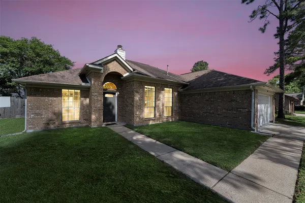 $2,350 | 7015 Yardley Drive, Katy, TX 77494