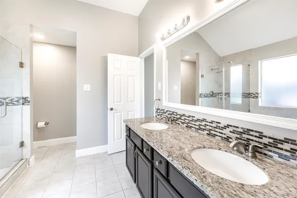 $2,350 | 7015 Yardley Drive, Katy, TX 77494