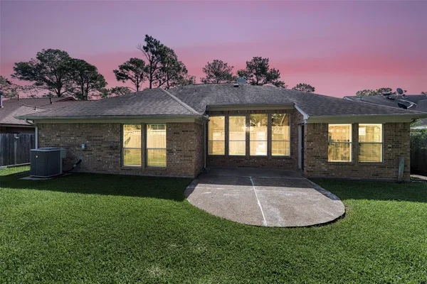 $2,350 | 7015 Yardley Drive, Katy, TX 77494