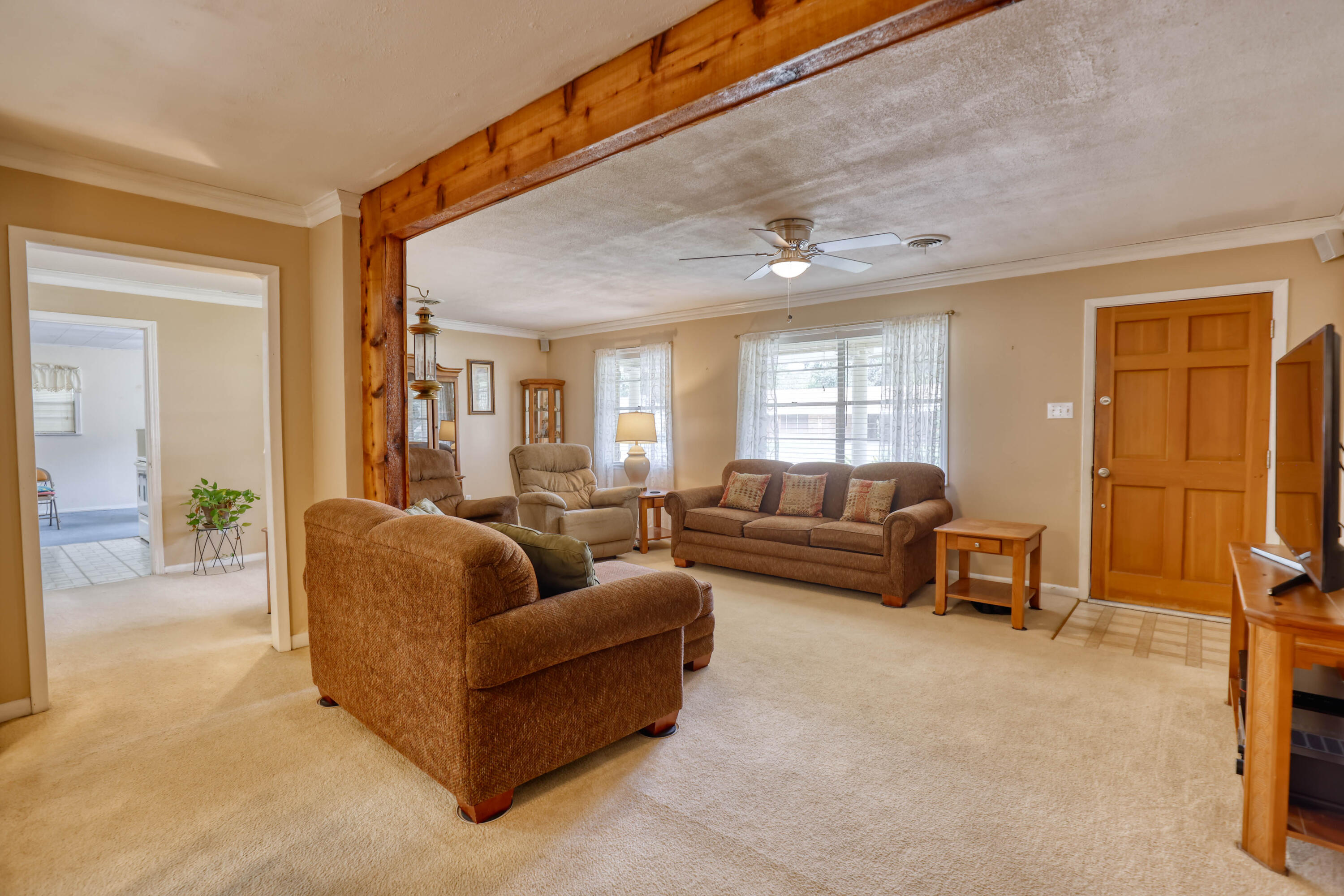 2527 Orleans Road Biloxi, MS 39531 - Photo 5 of 37 2527 Orleans Rd Biloxi-5