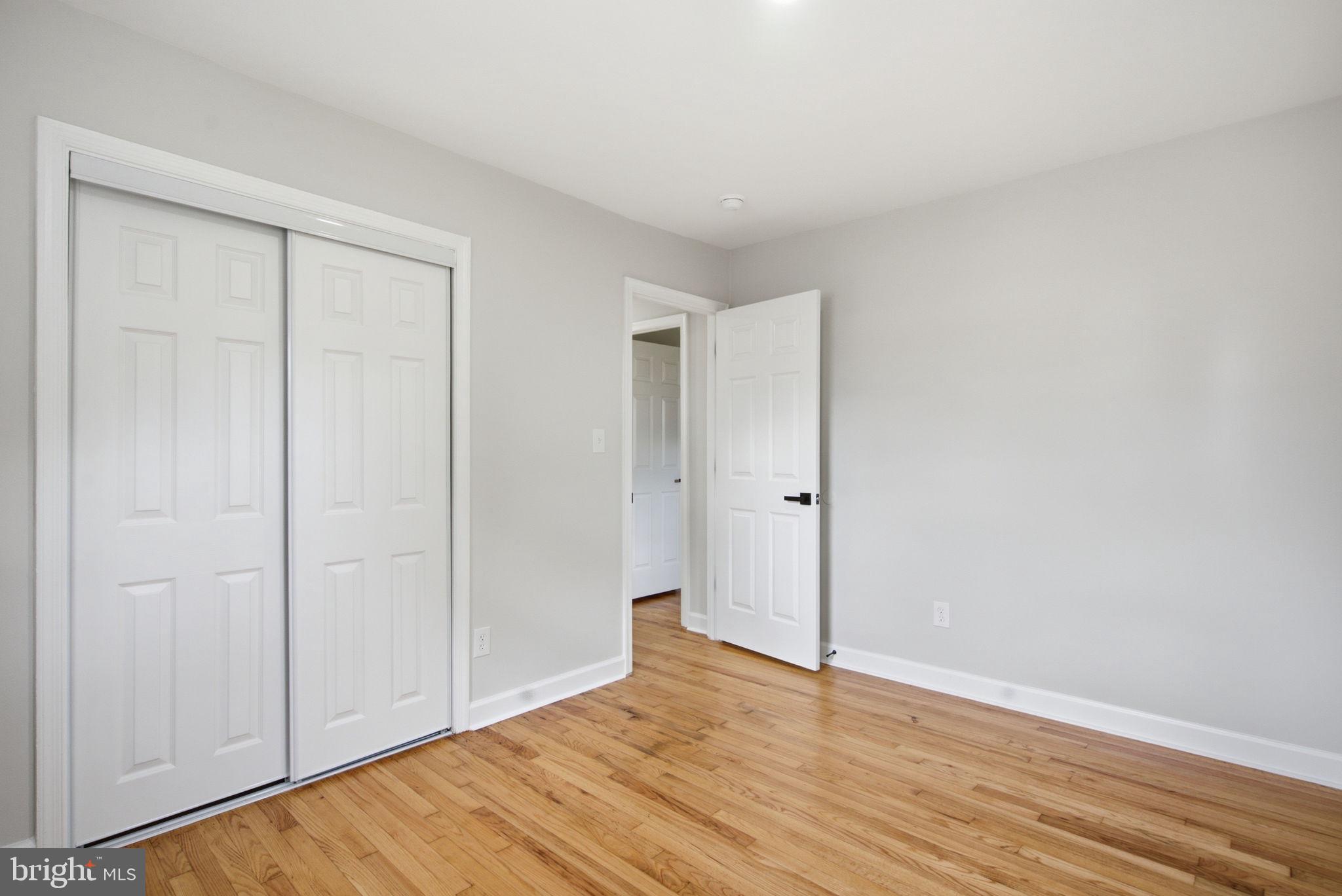 6615 Valley Park Road Capitol Heights, MD 20743 - Photo 15 of 25 Bright and airy bedroom