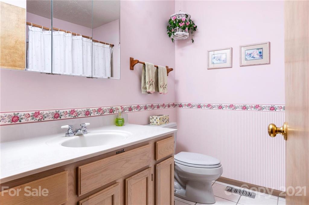 2 Ladyslipper Road Weaverville, NC 28787 - Photo 17 of 30 Gallery Image 17