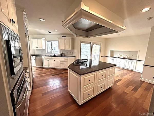 $4,220,000 | 415 Grace Church Street, Rye, NY 10580