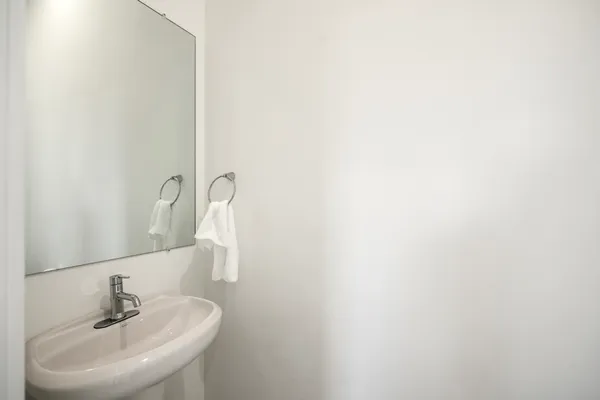 $2,200 | 594 Janisch Road, Houston, TX 77018
