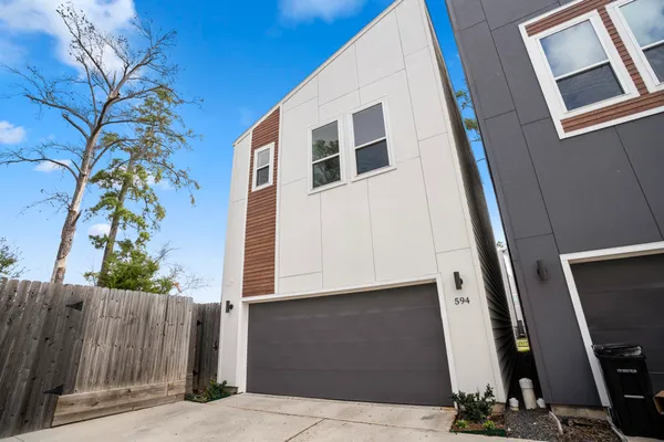 $2,200 | 594 Janisch Road, Houston, TX 77018