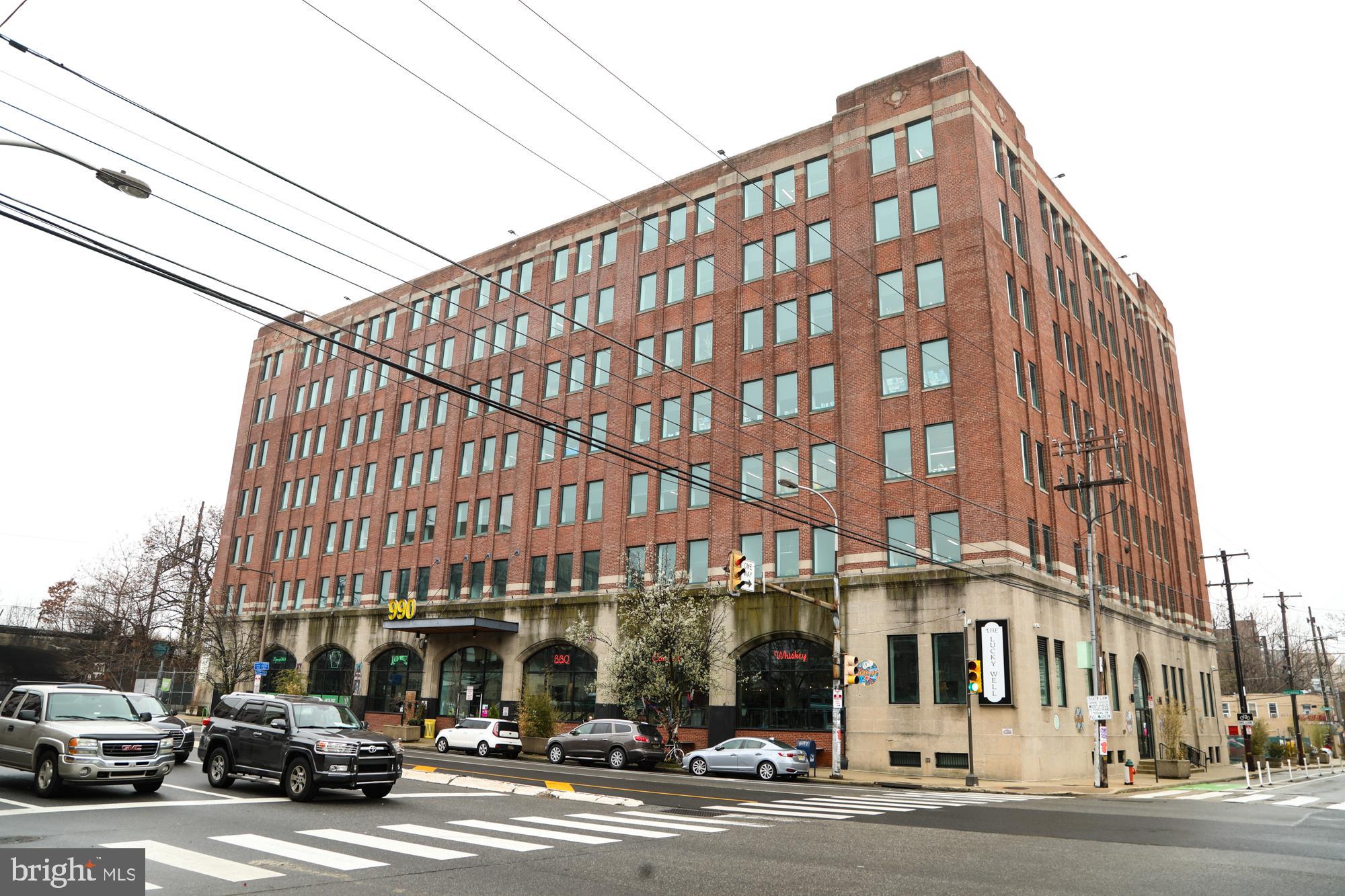 931 Spring Garden Street, Unit 2 Philadelphia, PA 19123 - Photo 23 of 24 a building view