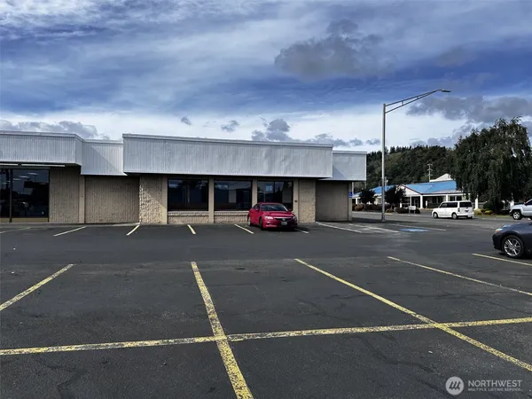 $4,500 | 2701 Sumner Avenue, Aberdeen, WA 98520