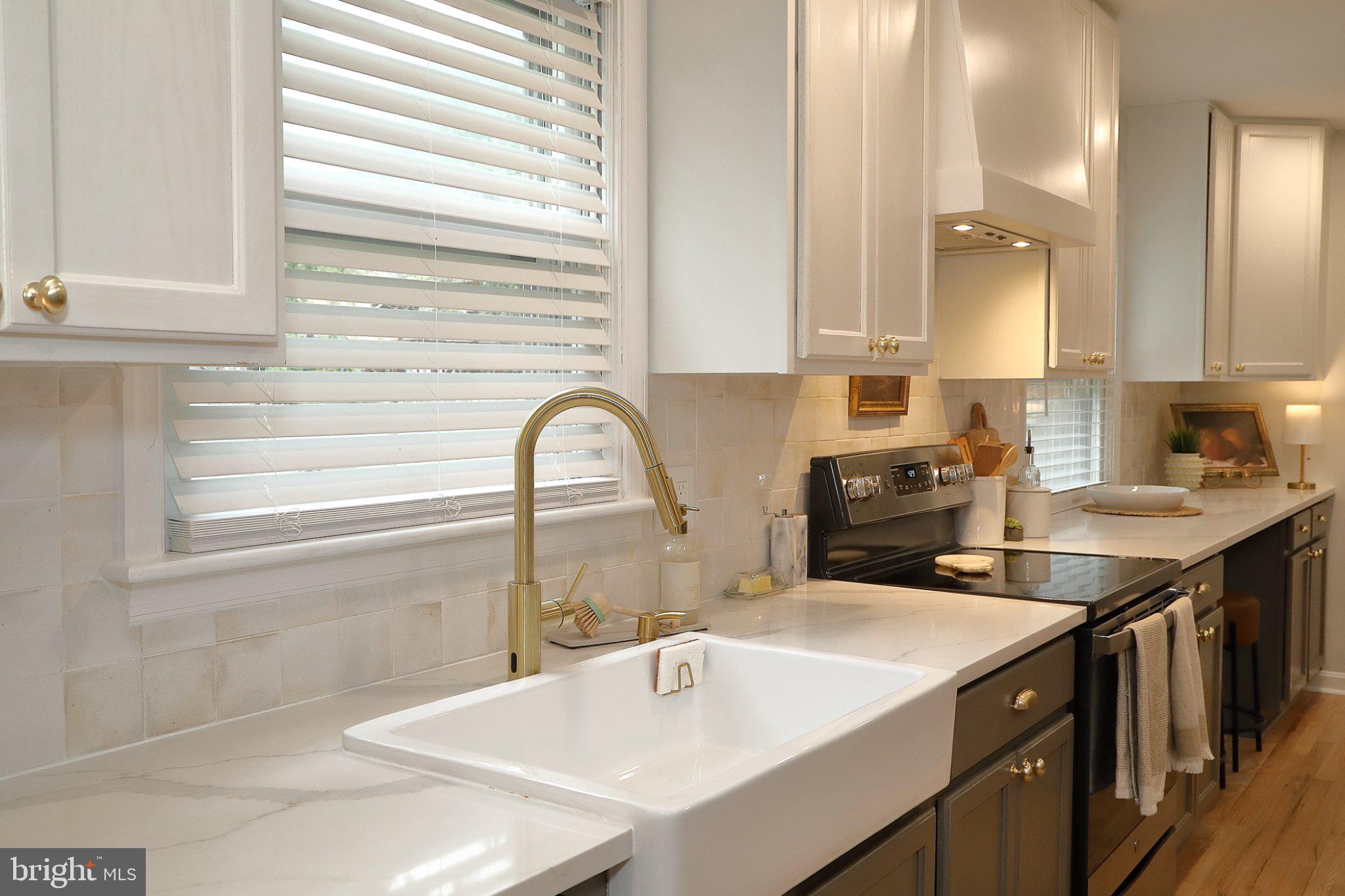 445 Haverhill Road Lancaster, PA 17601 - Photo 34 of 47 Modern kitchen with elegant finishes.