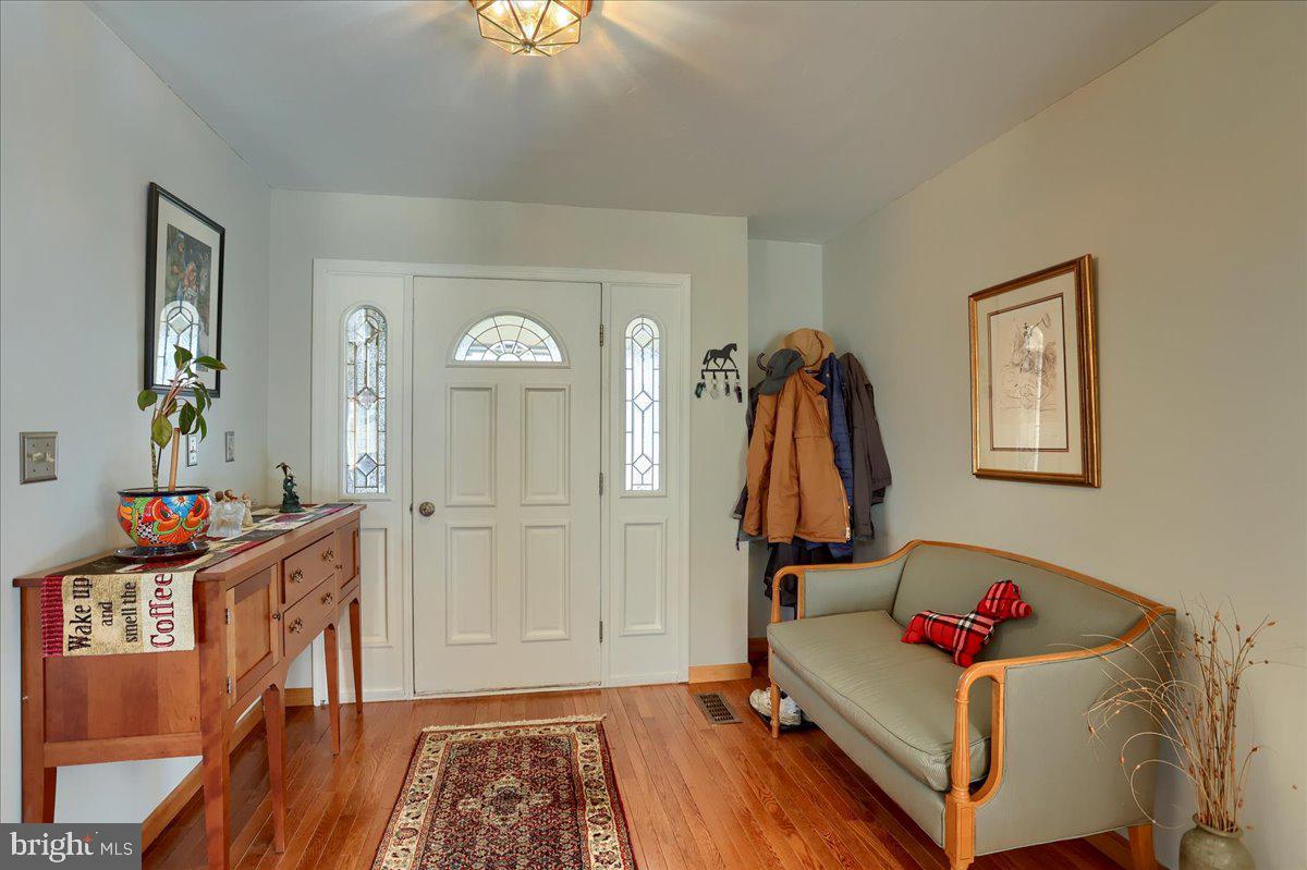 75 Thunder Trail Fairfield, PA 17320 - Photo 9 of 64 a living room with furniture and a window
