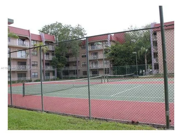 $2,050 | 9301 Southwest 92nd Avenue, Unit 207C, Miami, FL 33176