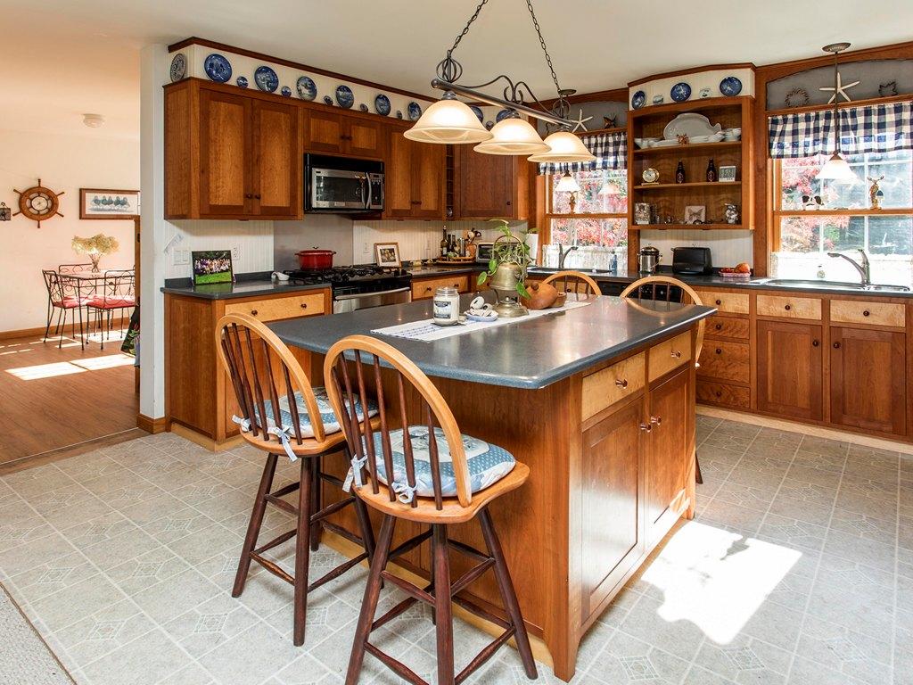 49 Sea Surf Road East Boothbay, ME 04544 - Photo 11 of 28 11