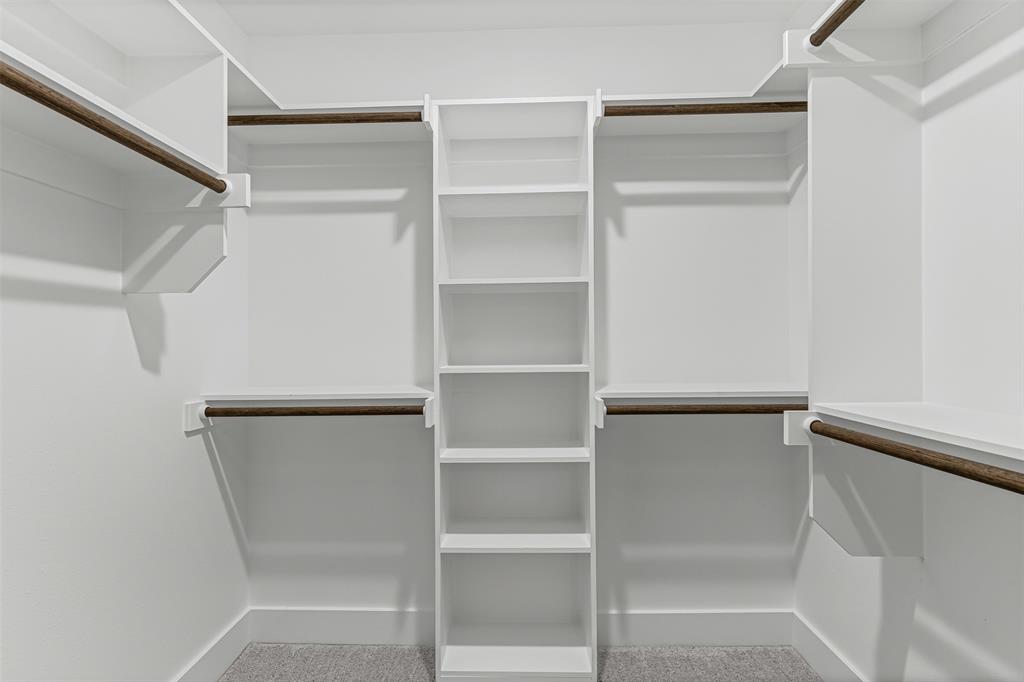 1509 Shirley Way Bedford, TX 76022 - Photo 18 of 26 View of walk in closet