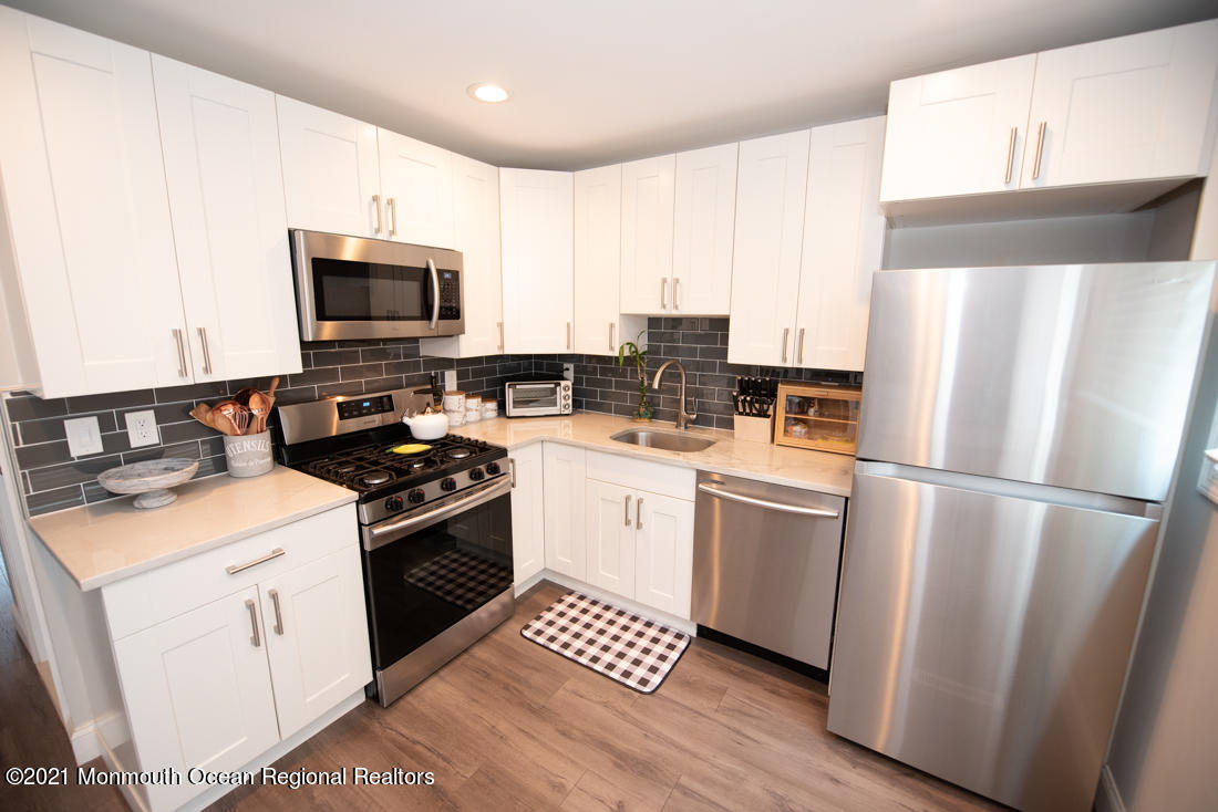 135 Probasco Road East Windsor, NJ 08520 - Photo 1 of 32 Kitchen