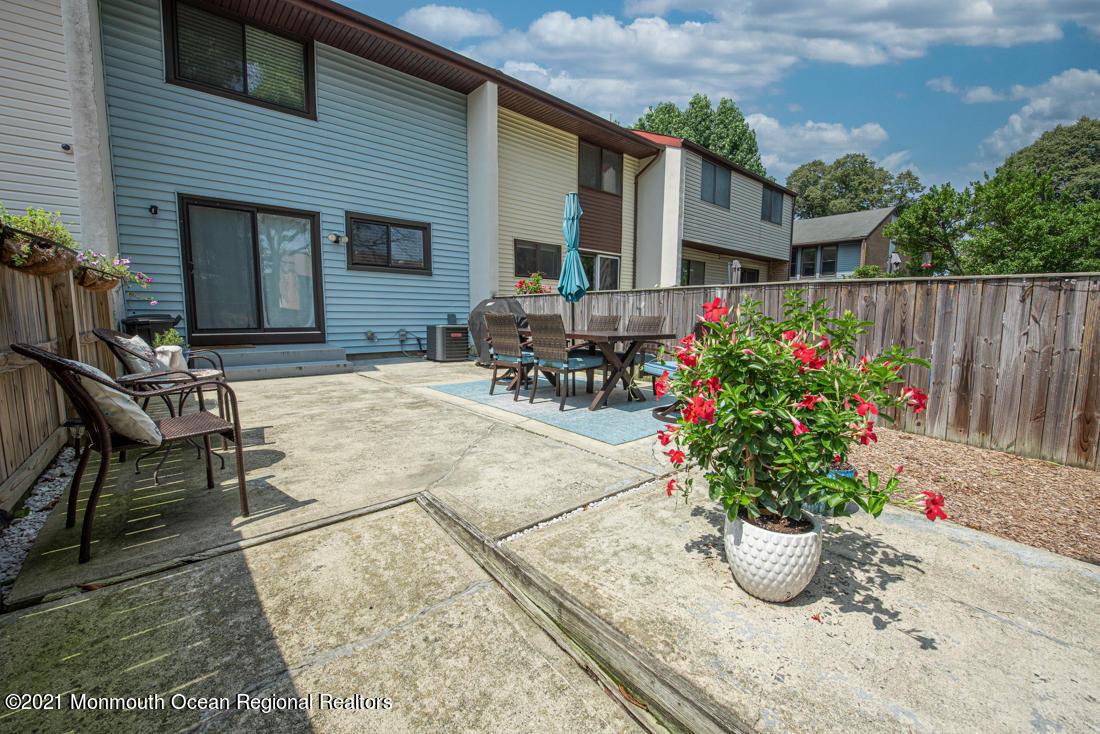 135 Probasco Road East Windsor, NJ 08520 - Photo 28 of 32 135 P Yard