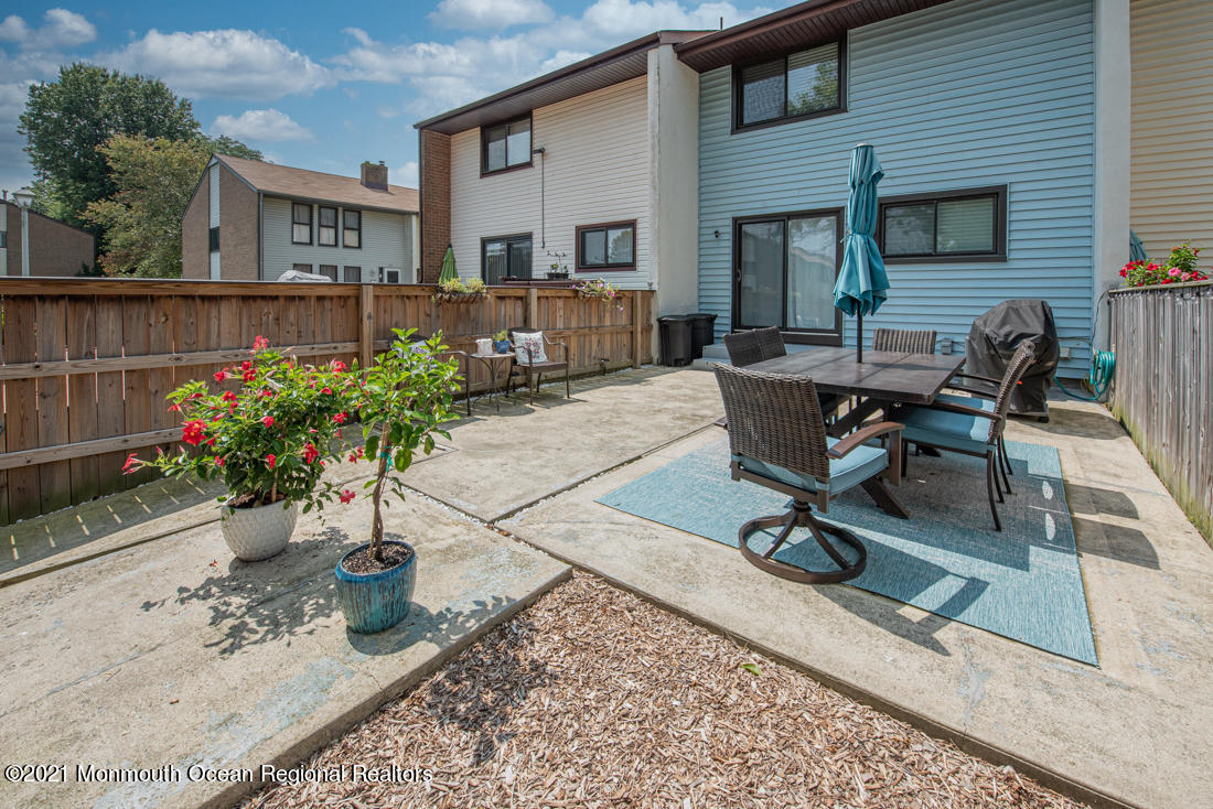 135 Probasco Road East Windsor, NJ 08520 - Photo 29 of 32 135 P Yard1